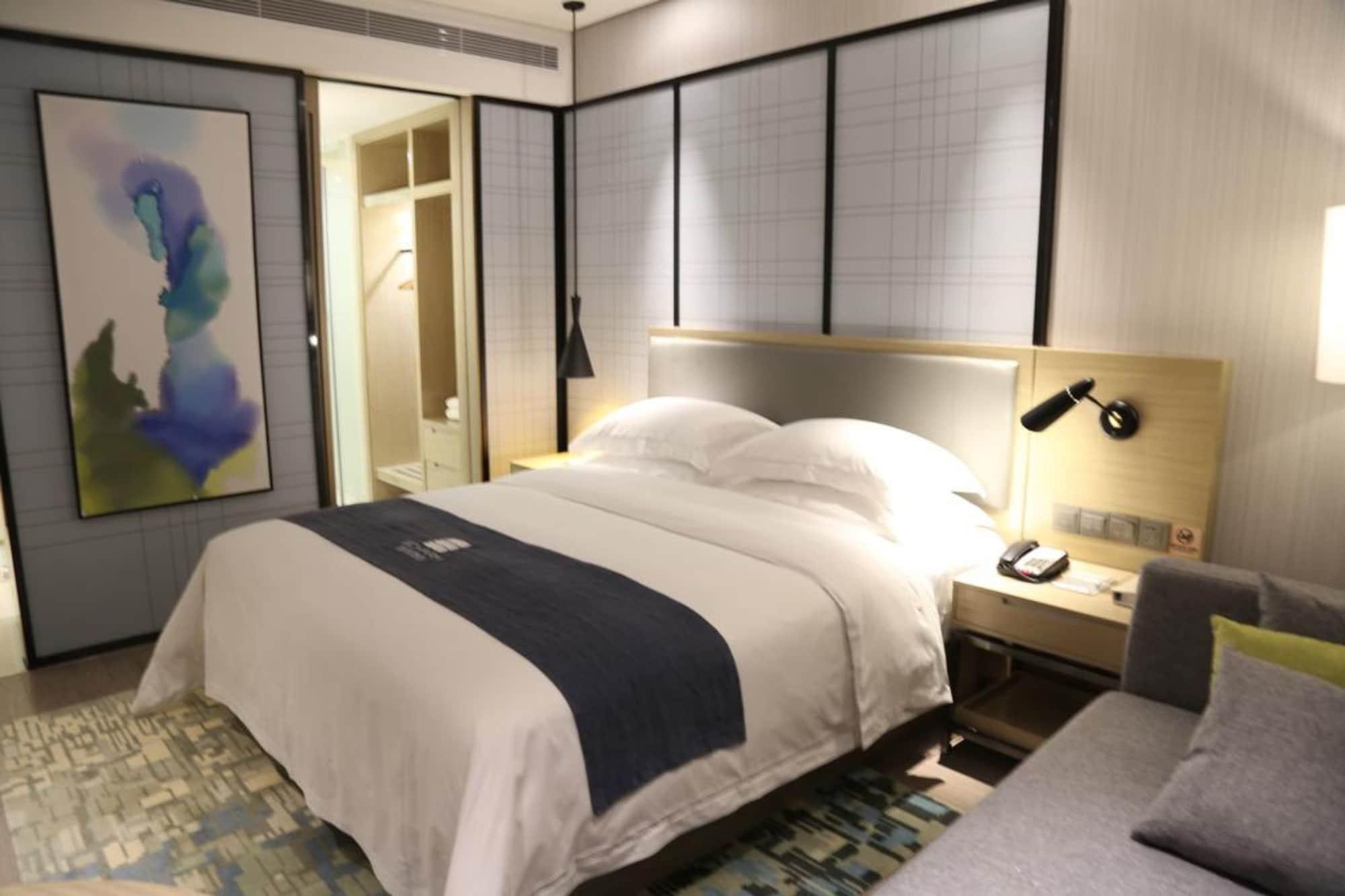 Echarm Hotel Guangzhou Kecun Metro Station Exteriör bild